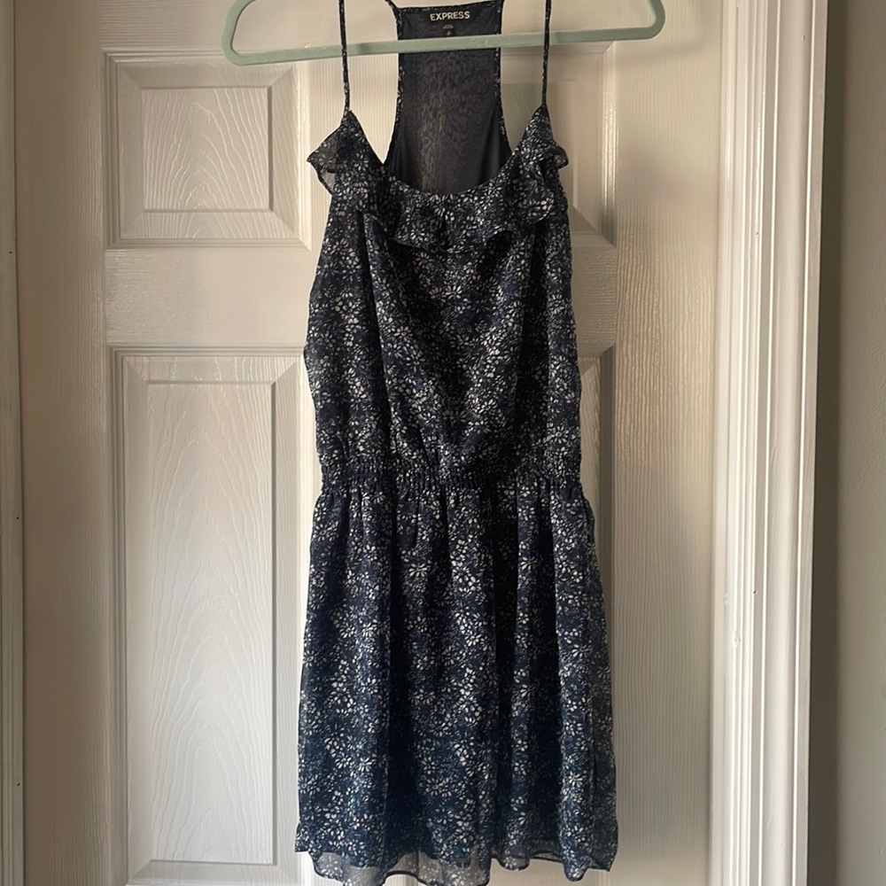 Express flower pattern dress